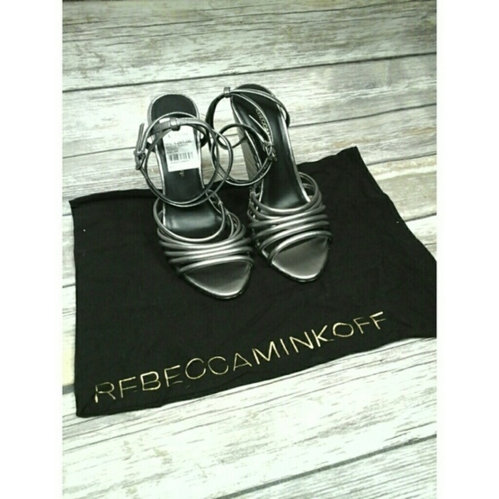 Rebecca Minkoff Savannah ankle strap wedge sandals in metallic silver - Picture 3 of 8